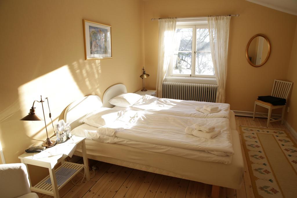 Kaggeholms Slott Bed & Breakfast Ekerö Dış mekan fotoğraf